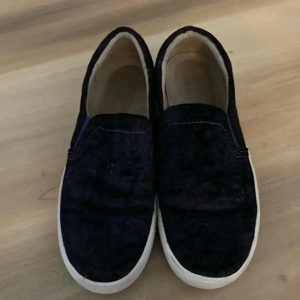 Naturalizer slip on sneakers​ - Picture 4 of 5